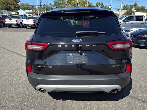Used 2025 Ford Escape Active AWD/4WD image 6
