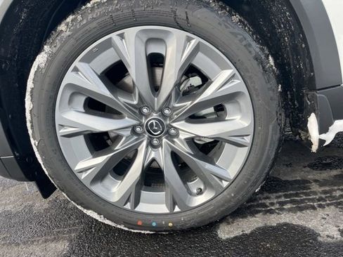 New 2026 MAZDA CX-90 Plug-In Hybrid w/ Preferred image 30