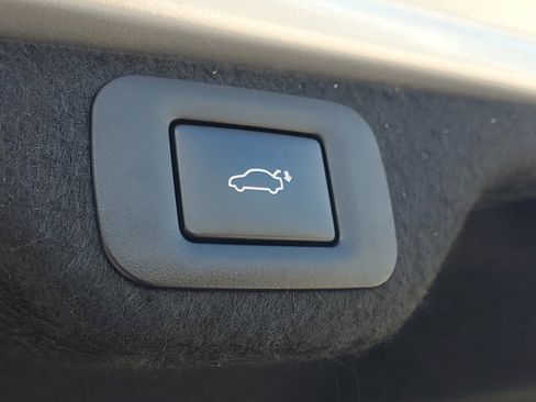 Used 2023 Lexus ES 350 F Sport w/ Accessory Package (Z2) FWD image 9