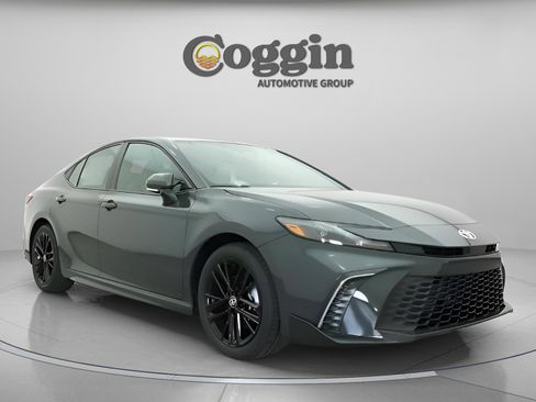 New 2026 Toyota Camry SE image 29