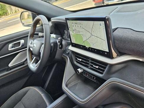 Used 2026 Ford Explorer Tremor w/ Tremor Ultimate Package AWD/4WD image 12