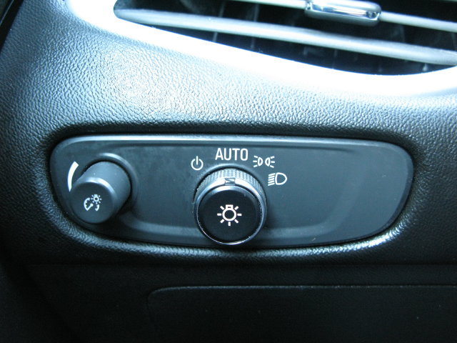 Used 2024 Chevrolet Malibu LT FWD image 15
