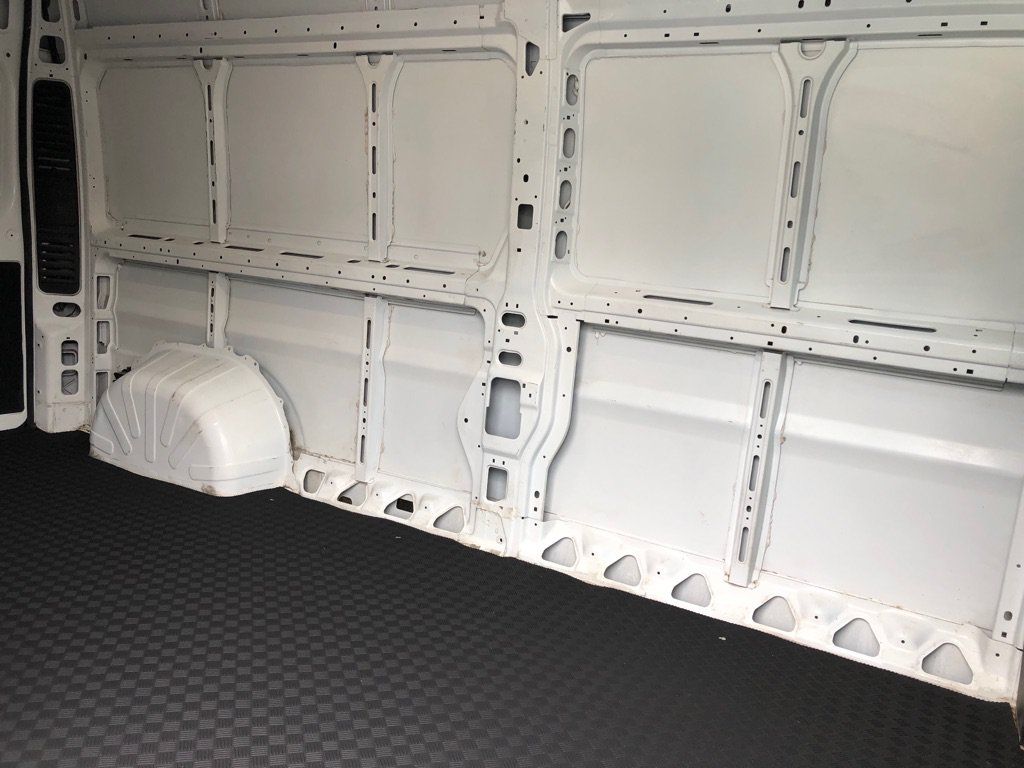 Used 2025 RAM ProMaster 2500 w/ Convenience Group FWD image 19