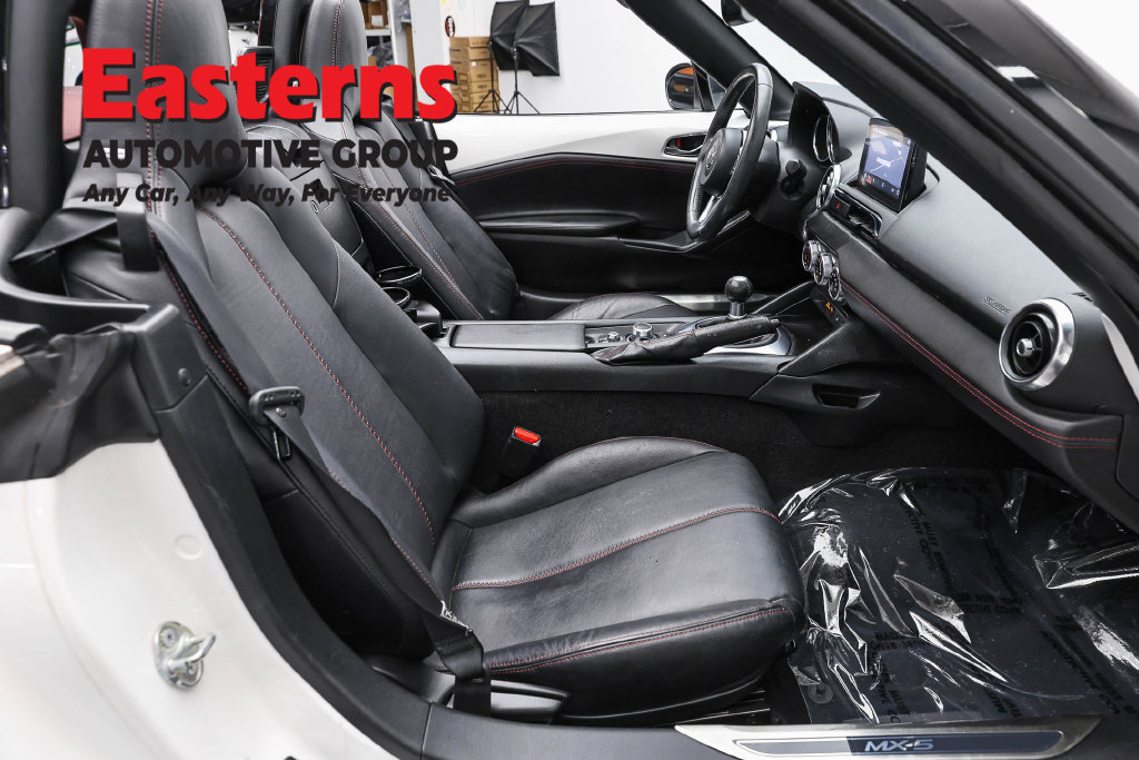 Used 2018 MAZDA MX-5 Miata Grand Touring RWD image 23