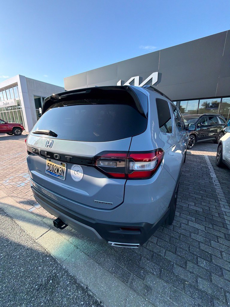 Used 2023 Honda Pilot Touring image 8