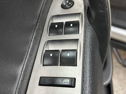 Used 2012 GMC Sierra 2500 SLE w/ SLE Preferred Package AWD/4WD image 9