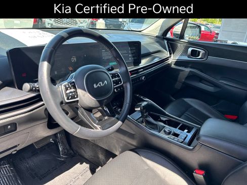 Certified 2025 Kia Sorento S FWD image 15