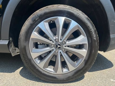 Used 2023 Mercedes-Benz GLE 450 4MATIC image 32
