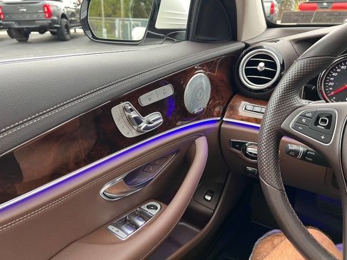 Used 2017 Mercedes-Benz E 300 4MATIC image 16