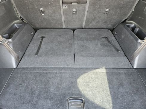 Used 2018 Kia Sorento LX image 35