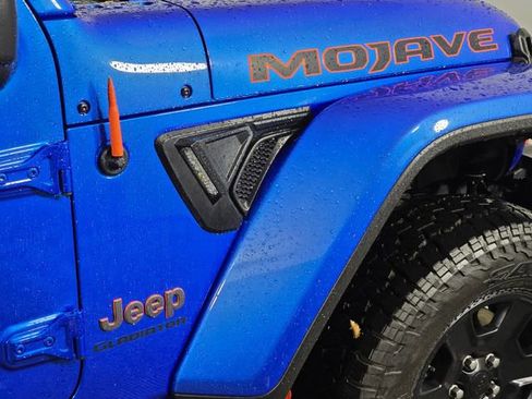 Used 2022 Jeep Gladiator Mojave image 10
