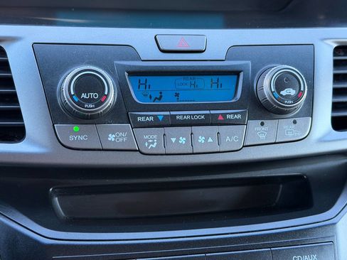 Used 2011 Honda Odyssey EX image 41