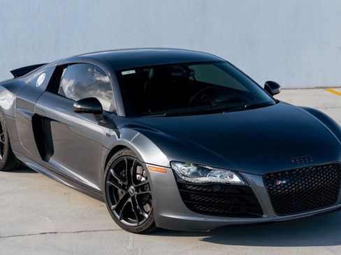 Used 2011 Audi R8 V10 image 1