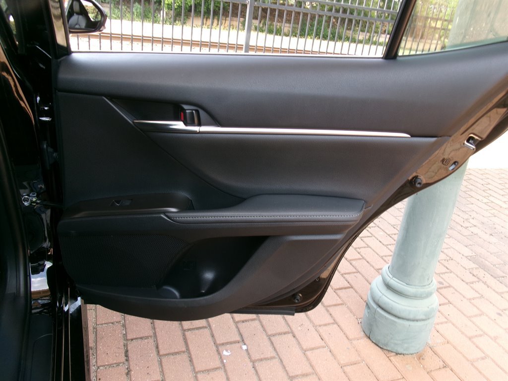 Used 2024 Toyota Camry XLE FWD image 26