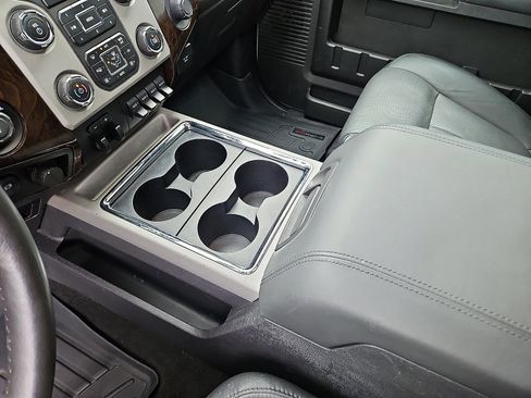 Used 2016 Ford F250 Platinum w/ FX4 Off-Road Package image 20