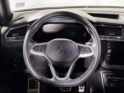 Certified 2023 Volkswagen Tiguan SE R-Line AWD/4WD image 13