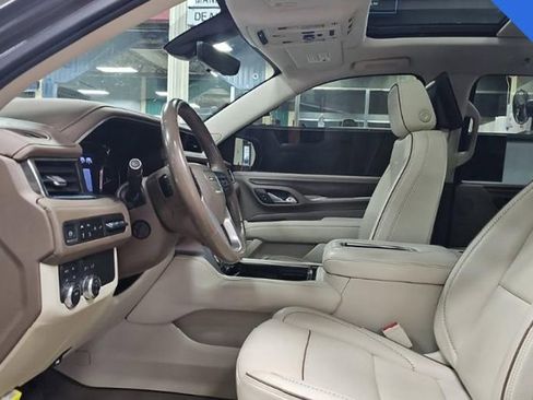 Used 2021 GMC Yukon Denali w/ Advanced Technology Package image 7