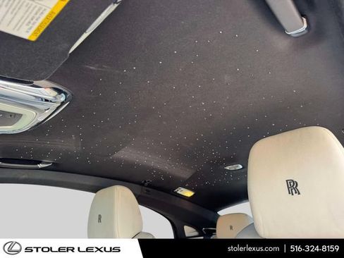 Used 2017 Rolls-Royce Wraith RWD image 23