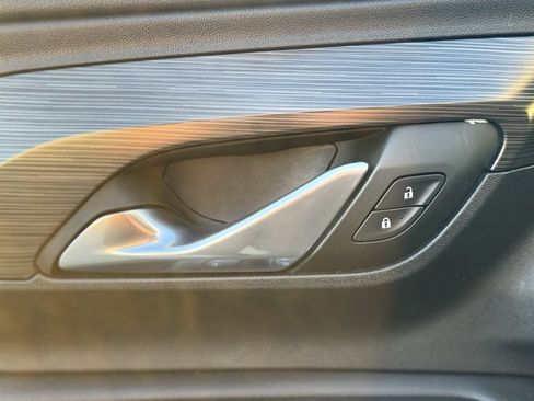 Used 2022 GMC Terrain SLE w/ Driver Convenience Package image 24