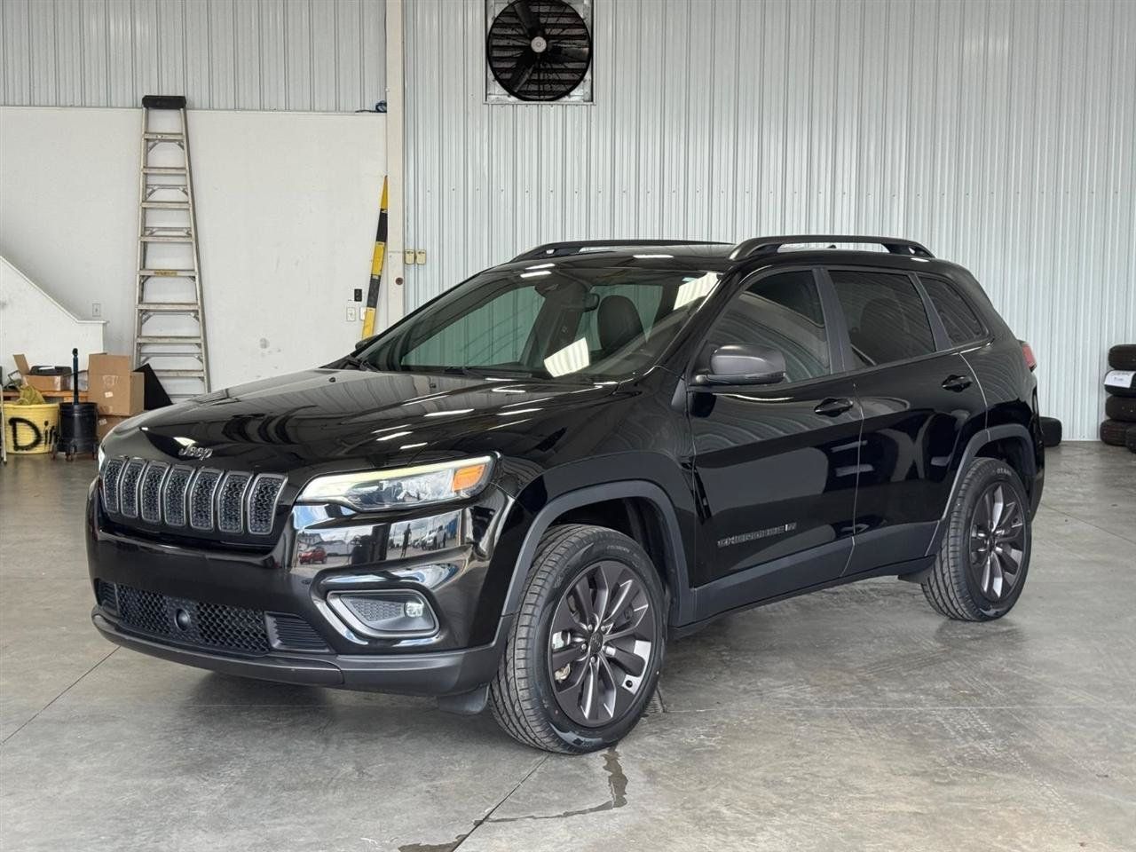 Used 2021 Jeep Cherokee Latitude Lux 80th Anniv w/ Quick Order Package 26U 80TH AWD/4WD image 30