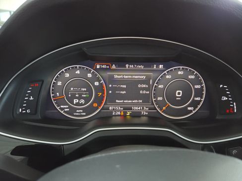 Used 2017 Audi Q7 3.0T Prestige AWD/4WD image 40