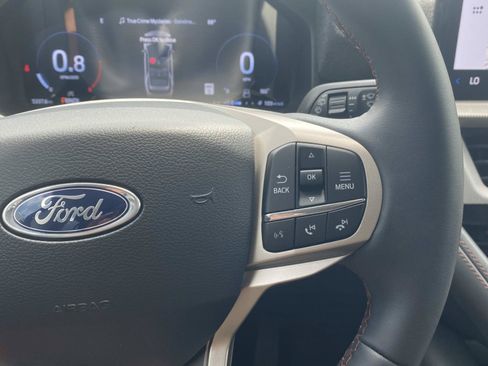 Used 2026 Ford Explorer Active RWD image 42