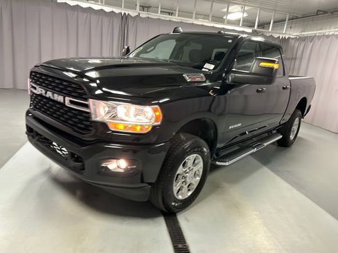 Used 2024 RAM 2500 Big Horn w/ Sport Appearance Package image 3