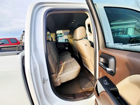 Used 2015 Chevrolet Silverado 1500 LTZ Z71 AWD/4WD image 16