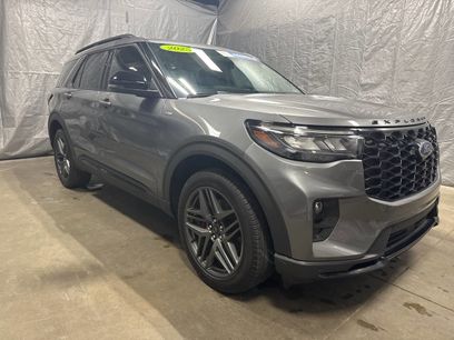 Used 2025 Ford Explorer ST-Line w/ ST-Line Street Pack
