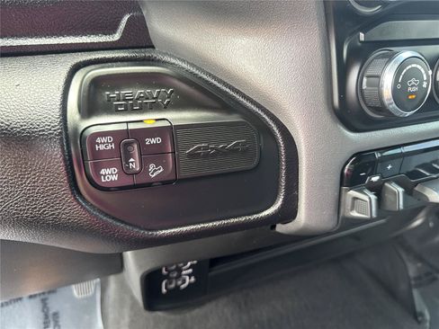 Used 2024 RAM 2500 Big Horn w/ Off Road Package AWD/4WD image 28