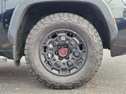Used 2023 Toyota Sequoia TRD Pro AWD/4WD image 5