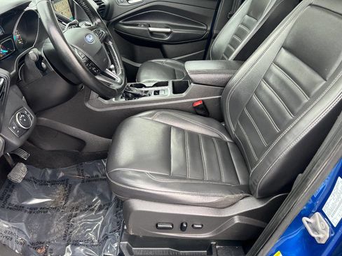 Used 2019 Ford Escape SEL image 21