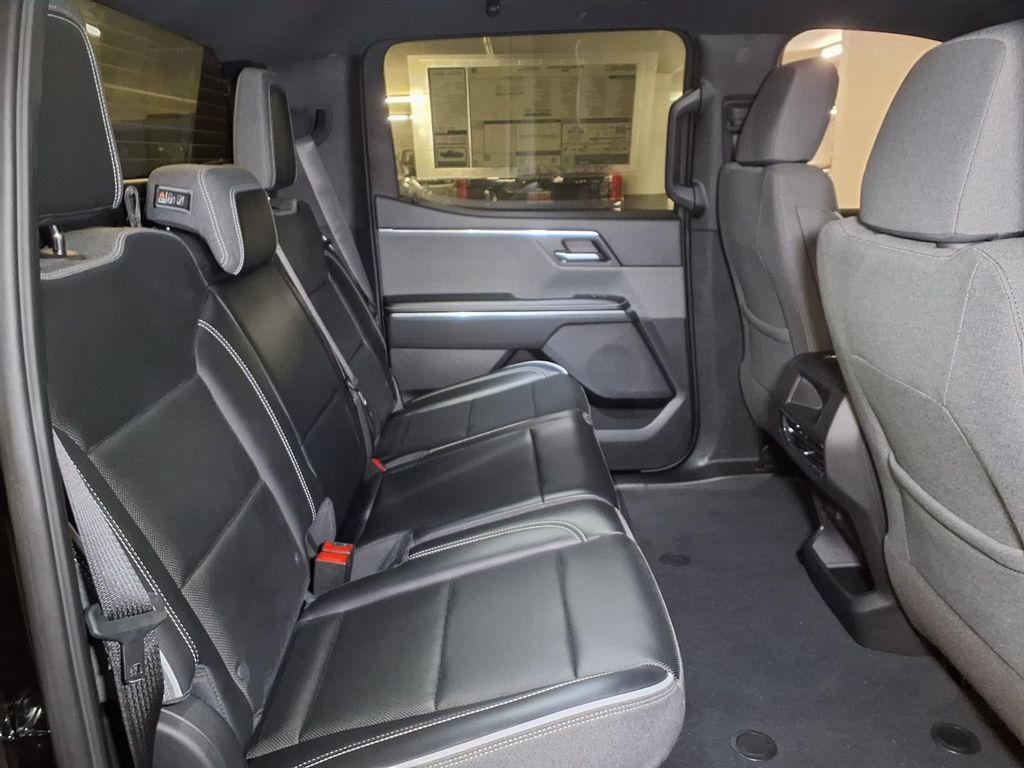 Used 2026 GMC Sierra EV Elevation AWD/4WD image 7