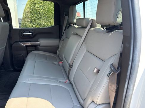 Used 2019 Chevrolet Silverado 1500 LTZ w/ LTZ Premium Package AWD/4WD image 11