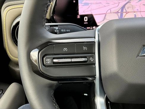 Used 2026 Chevrolet Colorado ZR2 w/ Technology Package image 28