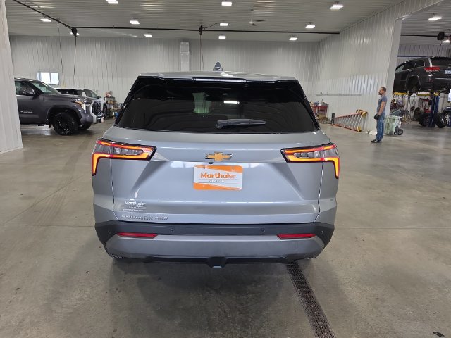 Used 2026 Chevrolet Equinox LT AWD/4WD image 7