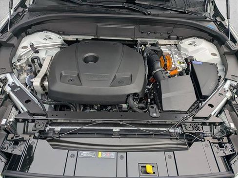 New 2026 Volvo XC60 T8 Ultra w/ Protection Package Premier image 19