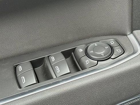 New 2026 GMC Sierra 1500 SLT w/ SLT Convenience Package image 12