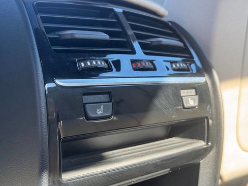 Used 2017 BMW 530i xDrive image 6