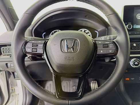 Used 2025 Honda Civic Sport image 12