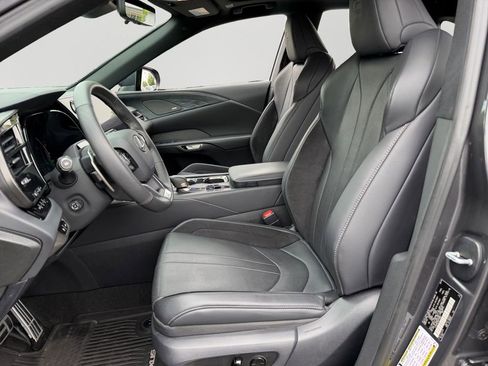 Used 2024 Lexus RX 500h F Sport w/ Convenience Package AWD/4WD image 15