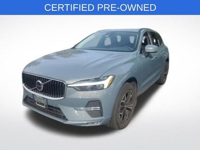 Certified 2022 Volvo XC60 B5 Momentum w/ Climate Package