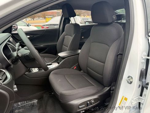 Used 2022 Chevrolet Malibu LS w/ Driver Confidence Package II image 16