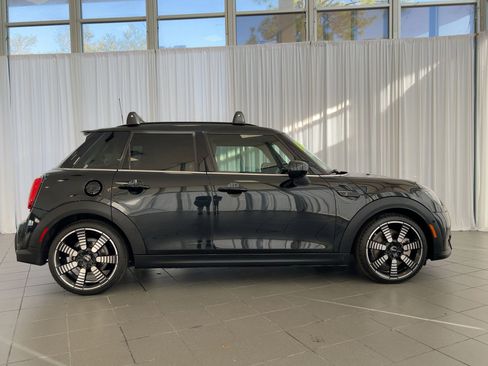 Certified 2023 MINI Cooper S image 8