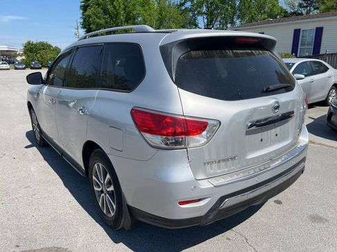 Used 2015 Nissan Pathfinder SV FWD image 8
