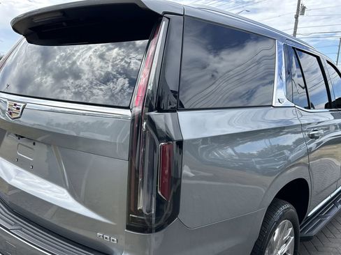 Certified 2024 Cadillac Escalade Premium Luxury image 8