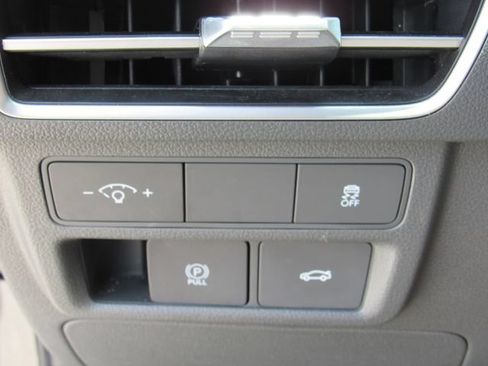 Used 2025 Hyundai Sonata SEL FWD image 24