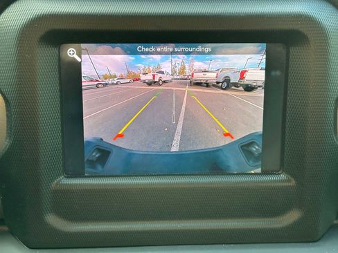 Used 2022 Jeep Gladiator Sport image 31