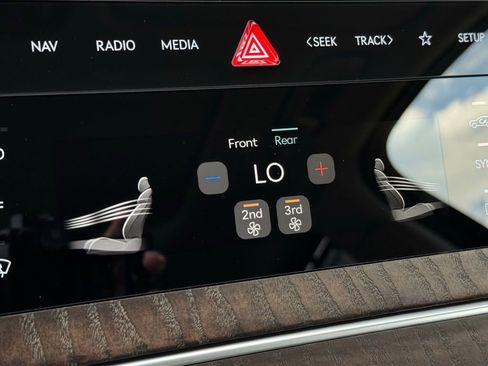 New 2026 Genesis GV80 2.5T Advanced image 37