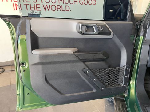 Used 2022 Ford Bronco Big Bend w/ Sasquatch Package image 13